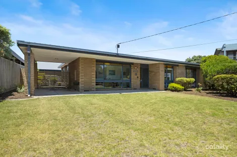 Property photo of 15 Mackie Court Blairgowrie VIC 3942
