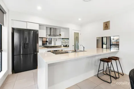 Property photo of 30 Newleaf Parade Bonnyrigg NSW 2177