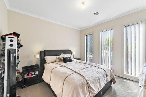 Property photo of 13 Lambertia Loop Caroline Springs VIC 3023