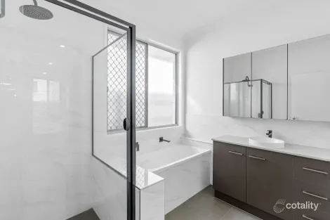 Property photo of 17 Alexander Road Oxley QLD 4075