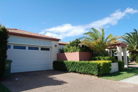 Property photo of 17 Lee Anne Crescent Helensvale QLD 4212