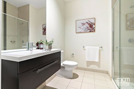Property photo of 3304/283 City Road Southbank VIC 3006