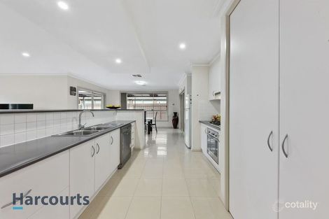 Property photo of 4 Drystone Crescent Cairnlea VIC 3023