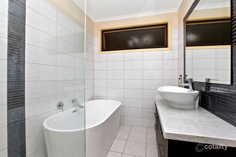 Property photo of 26 Olive Way Wyndham Vale VIC 3024