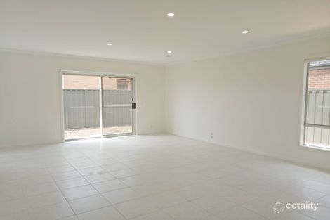 Property photo of 5 Cuttlefish Circuit Tarneit VIC 3029