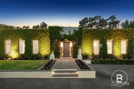 9 Austen Tce, East Bendigo, VIC 3550