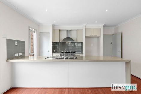 Property photo of 15 Whitfords Drive Armstrong Creek VIC 3217