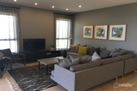 Property photo of 11 Seachange Parade Lyndhurst VIC 3975