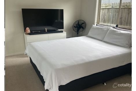 Property photo of 12 McGuire Crescent Bardia NSW 2565
