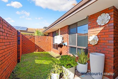Property photo of 4/52 Endeavour Avenue Bull Creek WA 6149