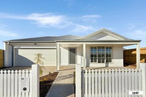 19 Murtoa Cres, Eynesbury, VIC 3338