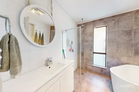 Property photo of 10 Doepel Place St Helens TAS 7216