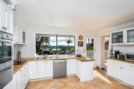 Property photo of 11 Loblay Crescent Bilgola Plateau NSW 2107