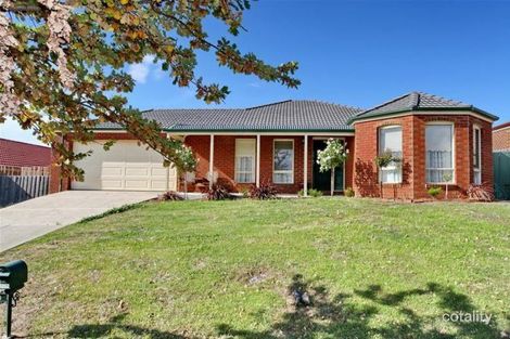 33 Belleview Dr, Sunbury, VIC 3429