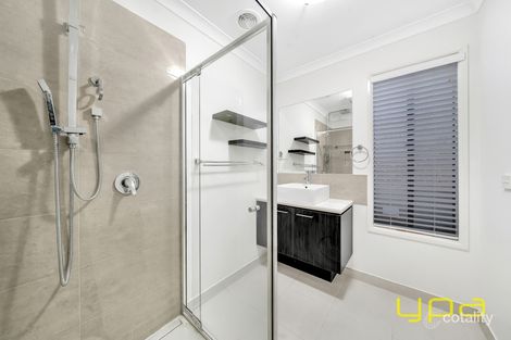Property photo of 60 Ranfurlie Boulevard Cranbourne West VIC 3977