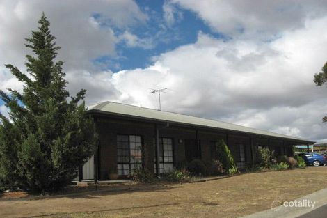 5 Fergus Ct, Sydenham, VIC 3037