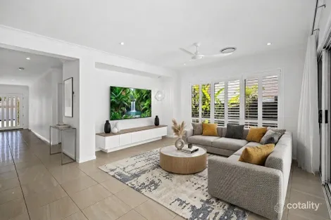 Property photo of 30 Executive Way Bridgeman Downs QLD 4035