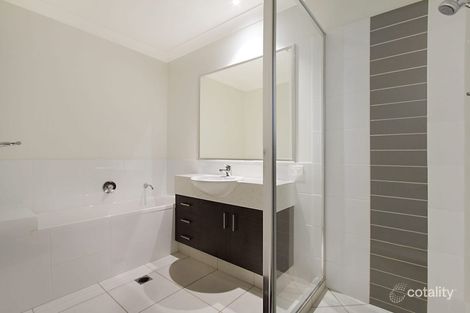 Property photo of 3/36 Rise Circuit Pacific Pines QLD 4211