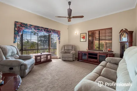 Property photo of 21 Emerald Place Mount Richon WA 6112