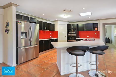 Property photo of 3 Vedders Drive Heritage Park QLD 4118