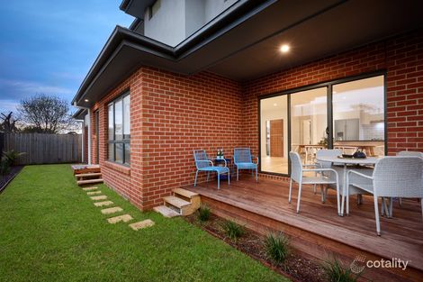 Property photo of 2/33 Balmoral Avenue Safety Beach VIC 3936