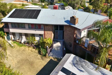 Property photo of 24 Emerald Place Mount Richon WA 6112