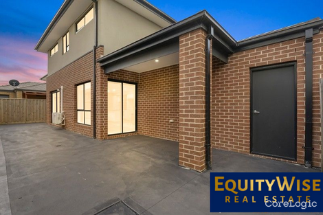 Property photo of 20 Coorong Walk Werribee VIC 3030