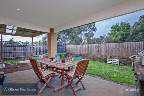 Property photo of 30 Jamescott Drive Drouin VIC 3818