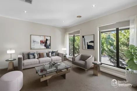 Property photo of 44 Amara Way Kangaroo Flat VIC 3555