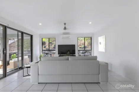 Property photo of 5 Pearl Street Cannonvale QLD 4802