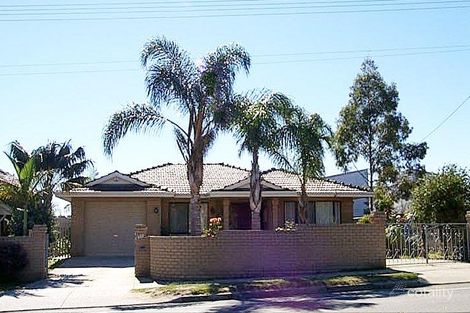 202 South St, White Gum Valley, WA 6162