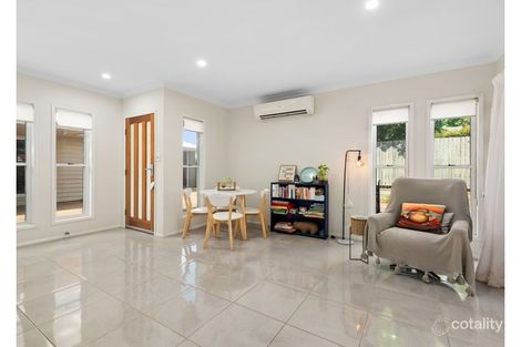 Property photo of 1/5A Hughes Street Centenary Heights QLD 4350
