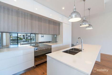 Property photo of 1/81 Compass Drive Biggera Waters QLD 4216