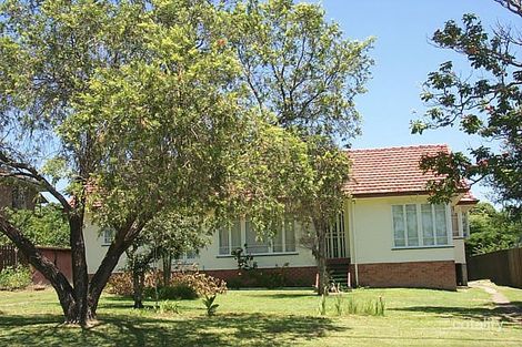 4 Endeavour Rd, Riverview, QLD 4303