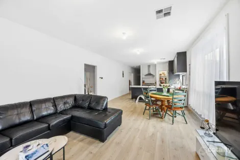 Property photo of 40 Glenthorne Crescent Andrews Farm SA 5114