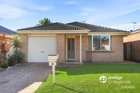 11 Woolmers Ct, Wattle Grove, NSW 2173