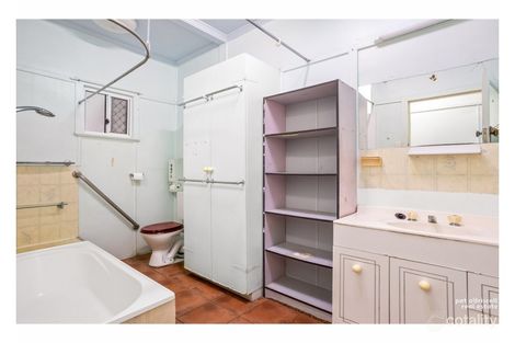 Property photo of 111 Leamington Street Berserker QLD 4701