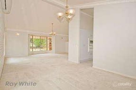 Property photo of 5 Jacaranda Close Sinnamon Park QLD 4073