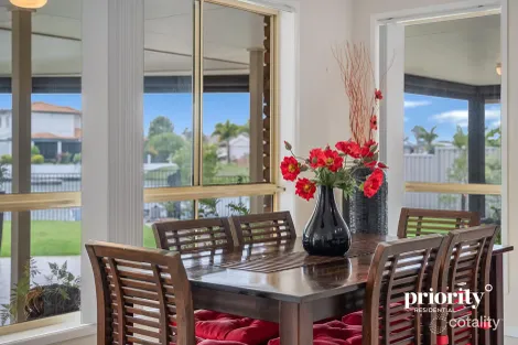 Property photo of 17 Azalea Drive Bongaree QLD 4507