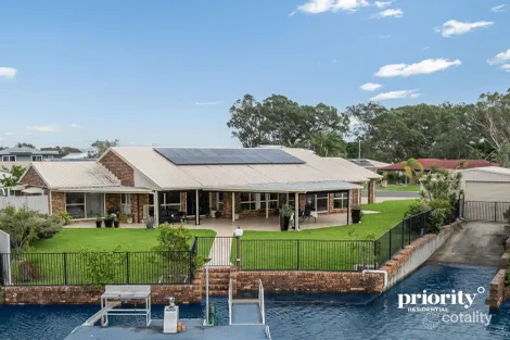 17 AZALEA DR, BONGAREE, QLD 4507