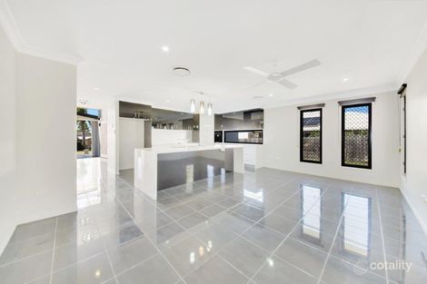 Property photo of 7 Tina Drive Tannum Sands QLD 4680
