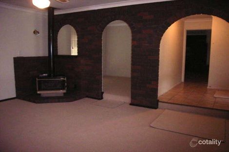 Property photo of 2 Dandaloo Crescent Wanneroo WA 6065