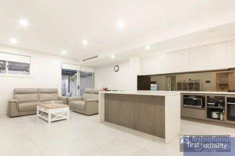 4/213 Targo Rd, Girraween, NSW 2145
