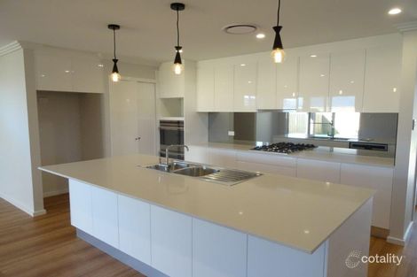 Property photo of 37 Kingsman Avenue Elderslie NSW 2570