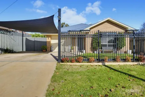 Property photo of 11 Emberton Place Morphett Vale SA 5162