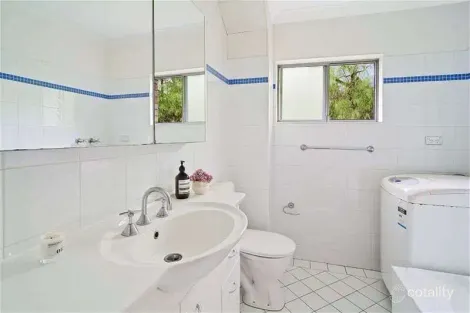 Property photo of 12/27A Eaton Street Neutral Bay NSW 2089