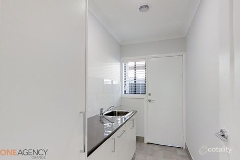 Property photo of 4 Haywood Drive Orange NSW 2800