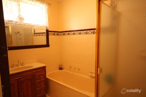 Property photo of 14 Dunstan Parade Campbellfield VIC 3061