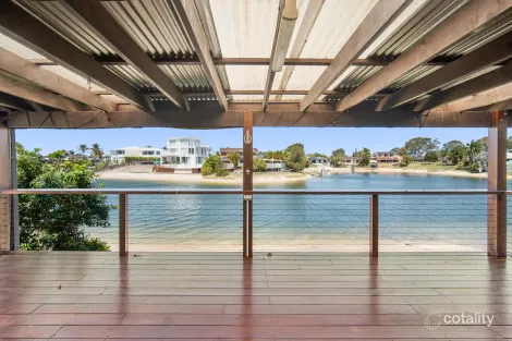 11 Weatherly Ave, Mermaid Waters, QLD 4218