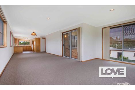 Property photo of 8 Albion Close Speers Point NSW 2284